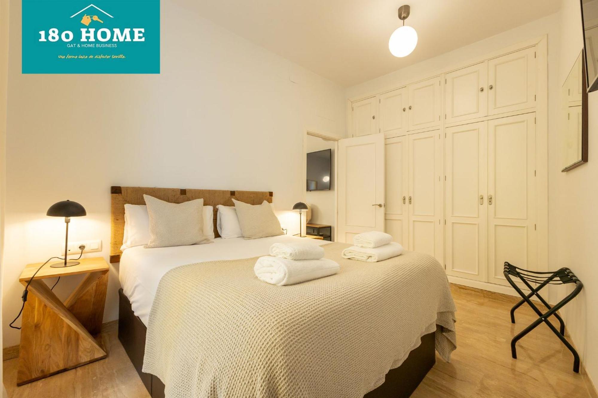 180 Home Goyeneta Luxury Севілья Екстер'єр фото