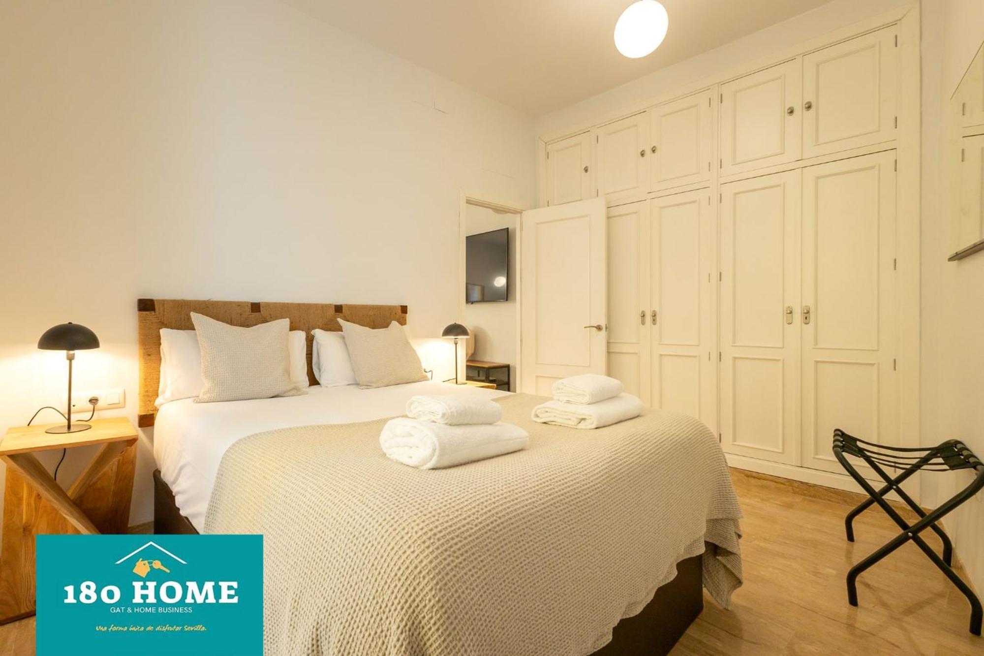 180 Home Goyeneta Luxury Севілья Екстер'єр фото