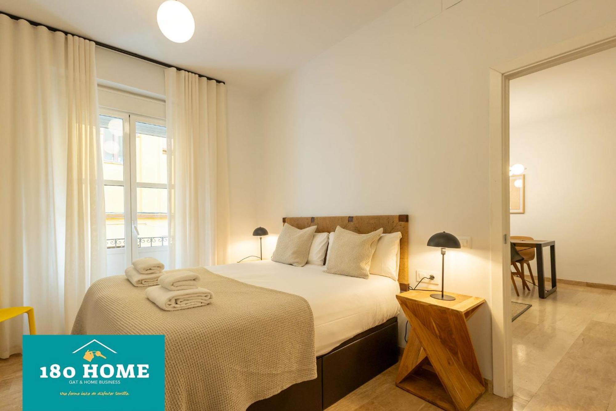 180 Home Goyeneta Luxury Севілья Екстер'єр фото
