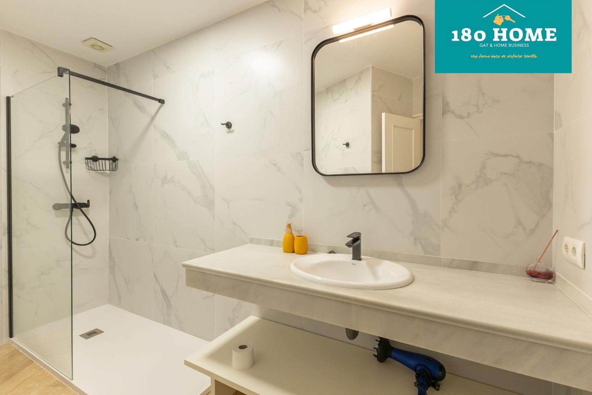 180 Home Goyeneta Luxury Севілья Екстер'єр фото